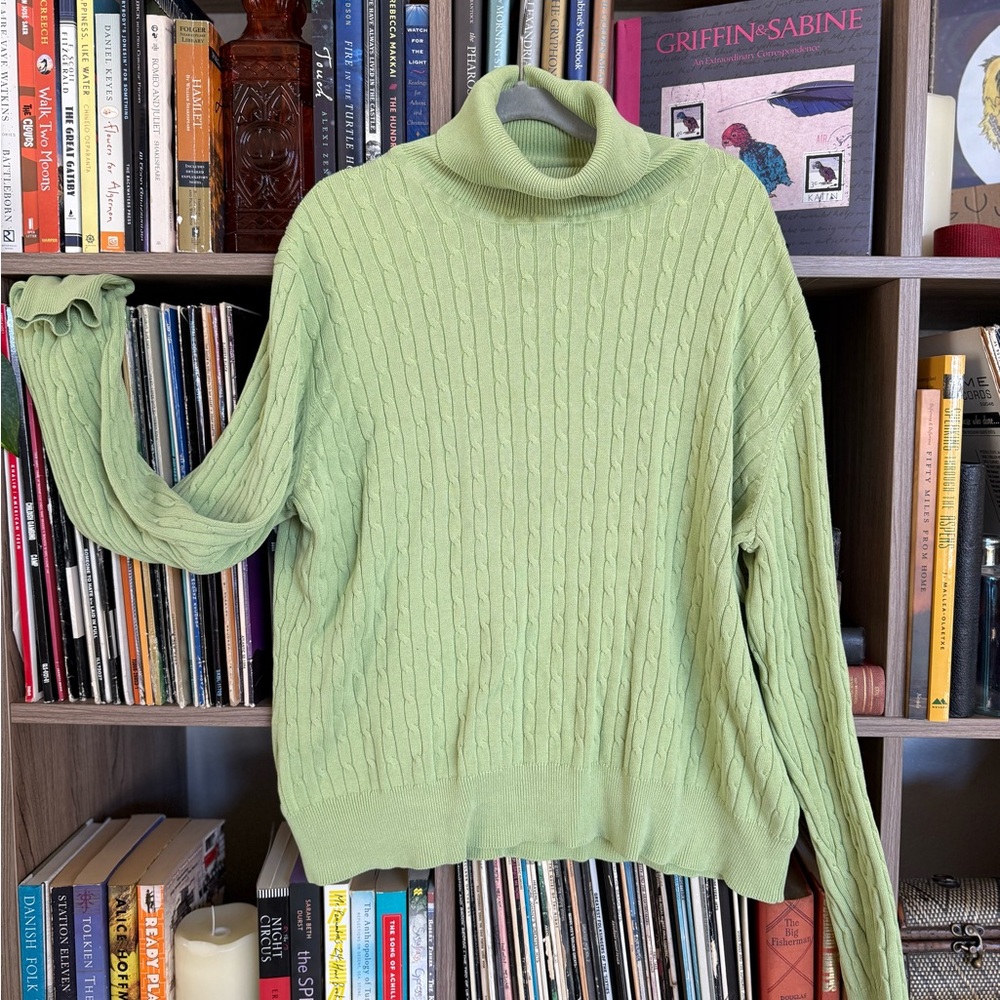 Peck & Peck Light Green Cable Knit Turtleneck Sweater